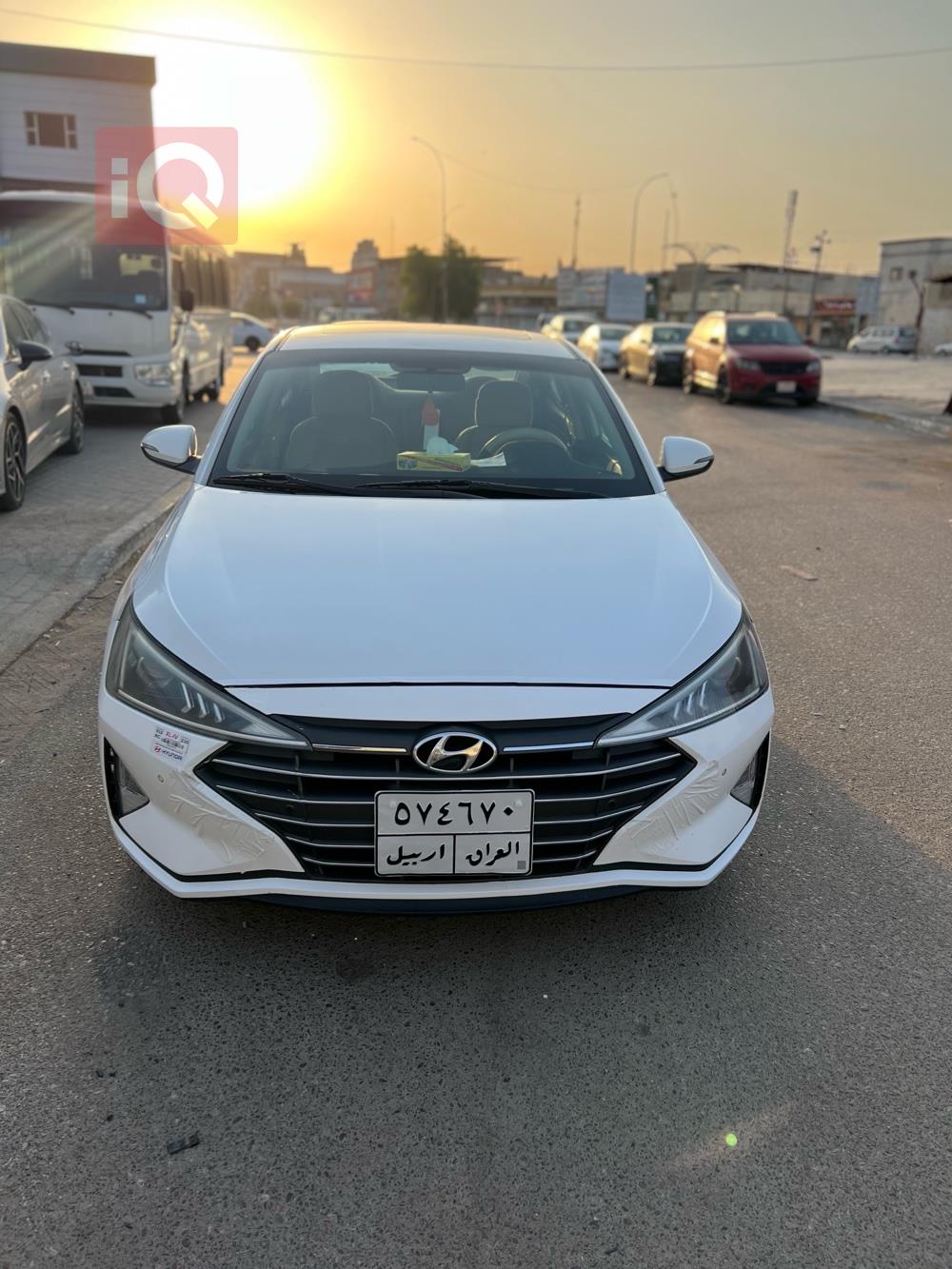 Hyundai Elantra